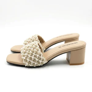 Cassandra — Classic Beige Heel — view 3